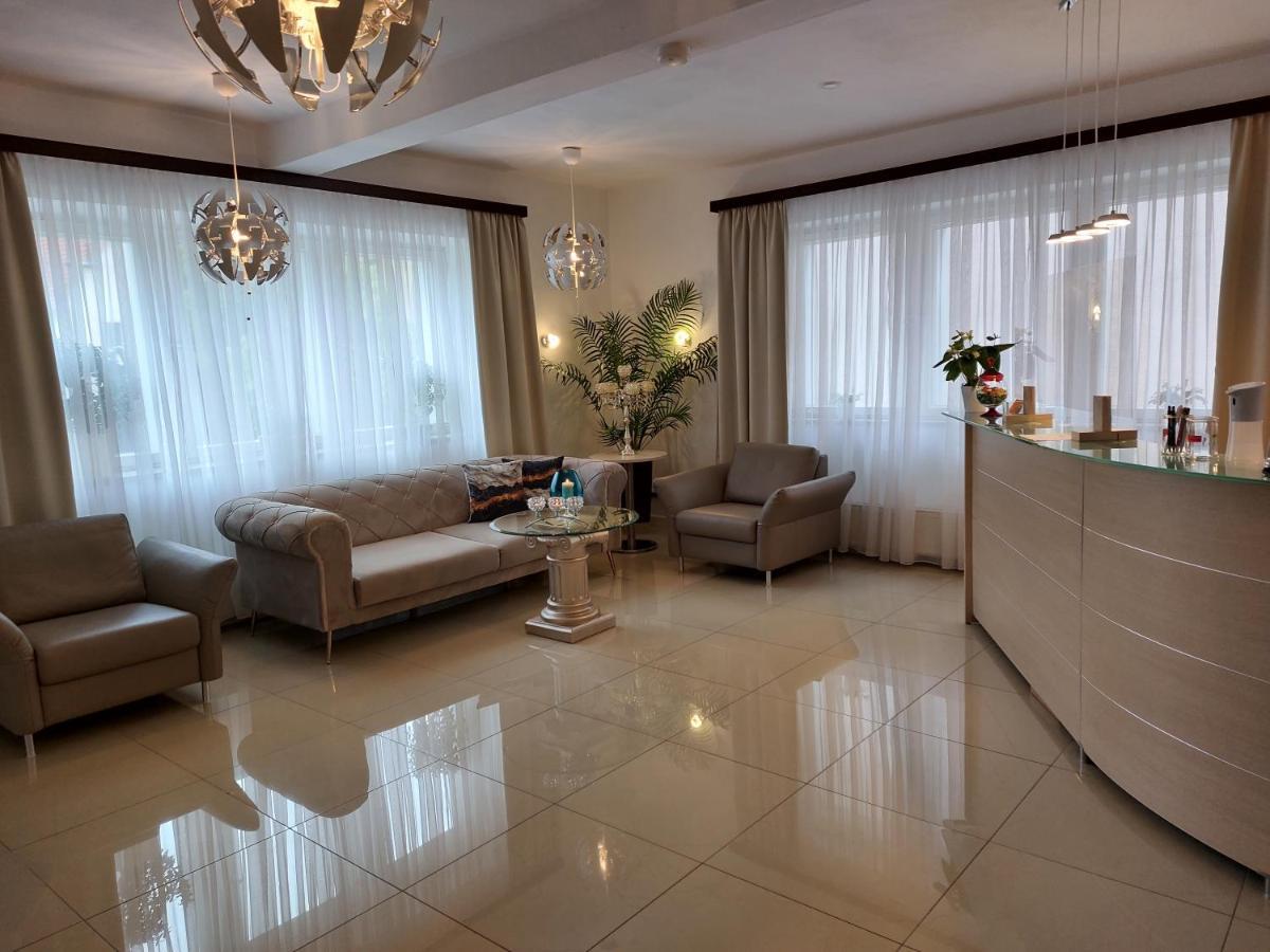 בצנשטיין Hotel Luca מראה חיצוני תמונה