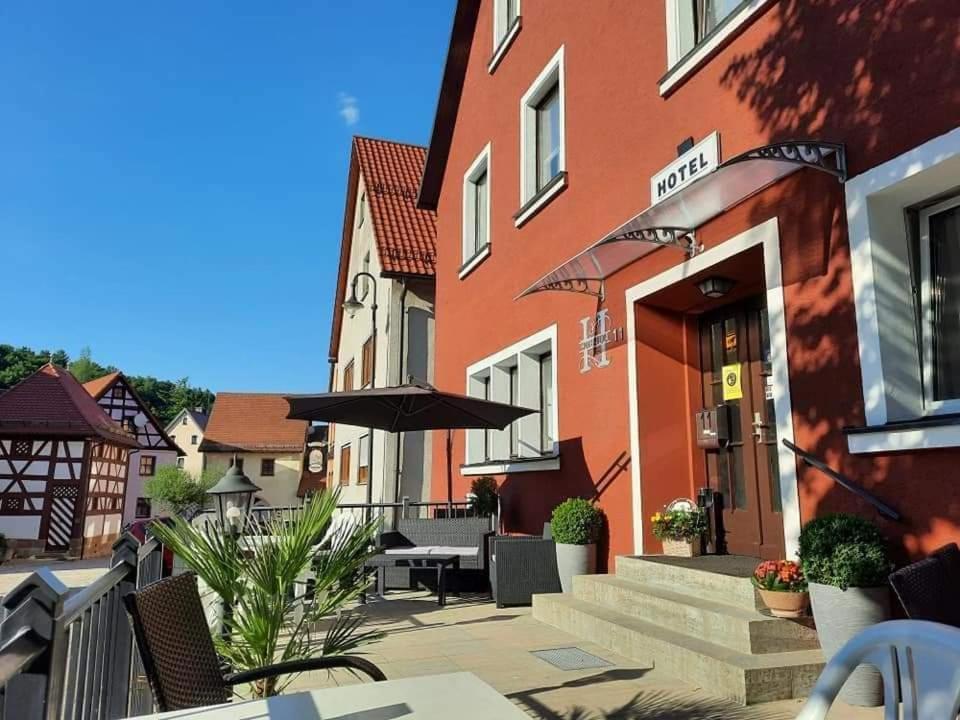 בצנשטיין Hotel Luca מראה חיצוני תמונה