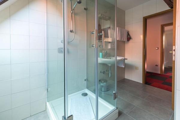 בצנשטיין Hotel Luca מראה חיצוני תמונה
