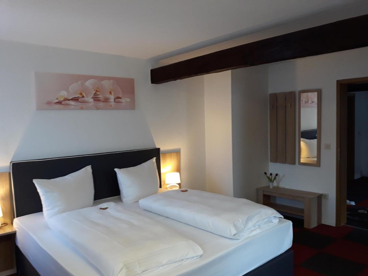 בצנשטיין Hotel Luca מראה חיצוני תמונה
