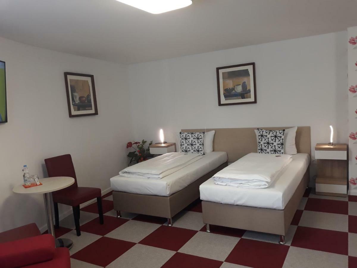 בצנשטיין Hotel Luca מראה חיצוני תמונה